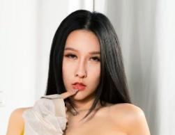 凌薇(凌薇)个人资料照片